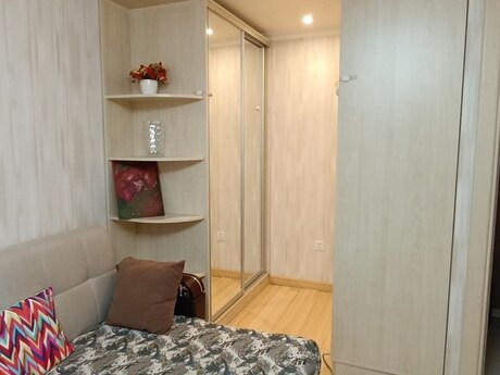 1 otaqlı köhnə tikili - Neftçilər m. - 30 m²