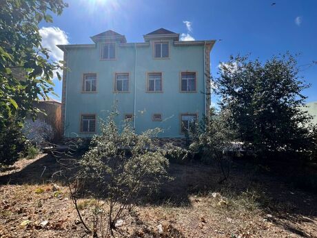 5 otaqlı həyət evi/bağ evi - Sulutəpə q. - 295.5 m²