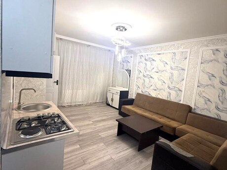2 otaqlı köhnə tikili - Memar Əcəmi m. - 40 m²