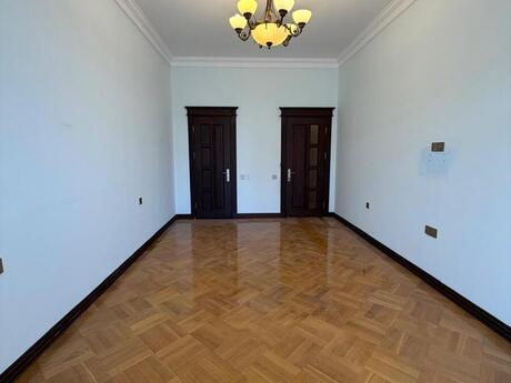 4-room apartment, 208 m², Sahil: 1 050 000 ₼ 5