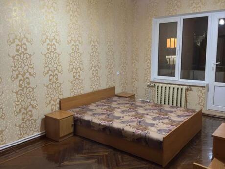 3 otaqlı köhnə tikili - Həzi Aslanov m. - 80 m²