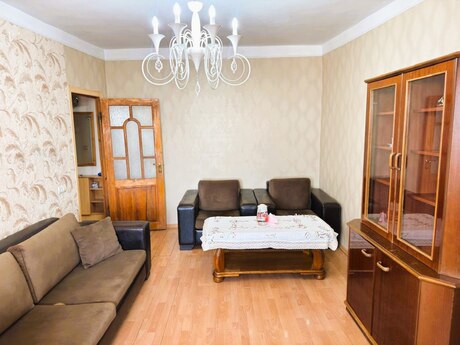2 otaqlı köhnə tikili - Elmlər Akademiyası m. - 45 m²