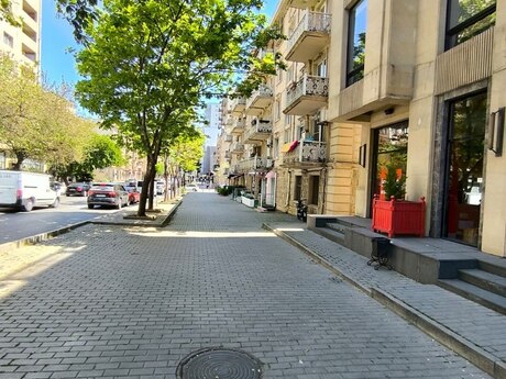 2 otaqlı köhnə tikili - Nəsimi r. - 55 m²