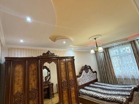 3 otaqlı köhnə tikili - Azadlıq Prospekti m. - 75 m²