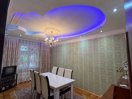 3 otaqlı köhnə tikili - Azadlıq Prospekti m. - 75 m²