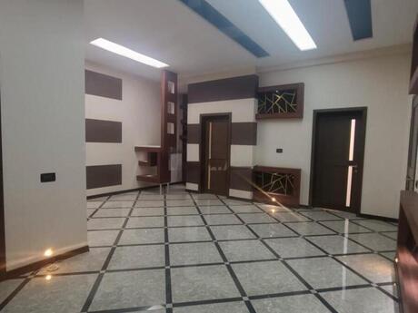 4 otaqlı yeni tikili - İnşaatçılar m. - 170 m²