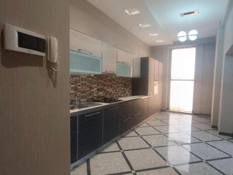 4 otaqlı mənzil, 170 m², İnşaatçılar: 399 000 ₼ 5
