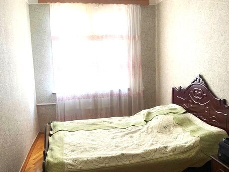 3 otaqlı köhnə tikili - Qara Qarayev m. - 90 m²