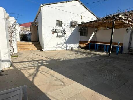 3 otaqlı həyət evi/bağ evi - Şüvəlan q. - 70 m²