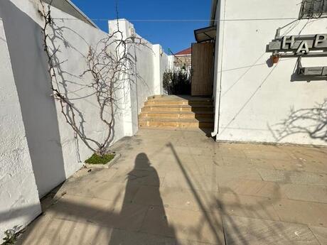 3 otaqlı həyət evi/bağ evi - Şüvəlan q. - 70 m²