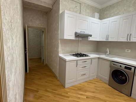 3 otaqlı yeni tikili - Ağ şəhər q. - 100 m²