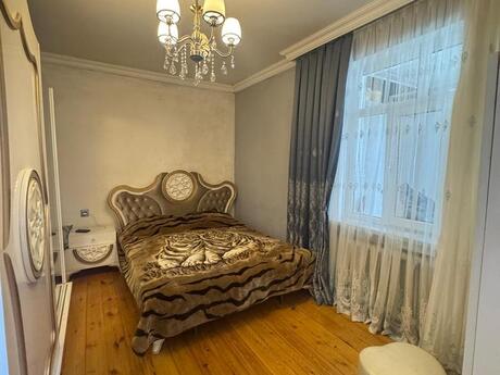 3 otaqlı köhnə tikili - Xətai r. - 65 m²