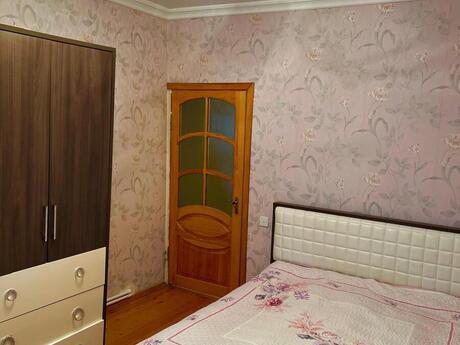 3 otaqlı köhnə tikili - Yeni Günəşli q. - 69 m²