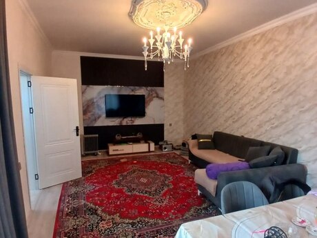 4 otaqlı həyət evi/bağ evi - Yeni Suraxanı q. - 100 m²