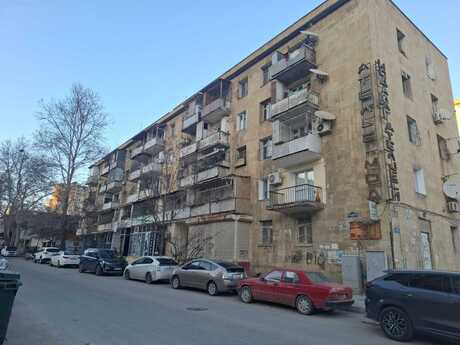 3 otaqlı köhnə tikili - Nizami m. - 75 m²