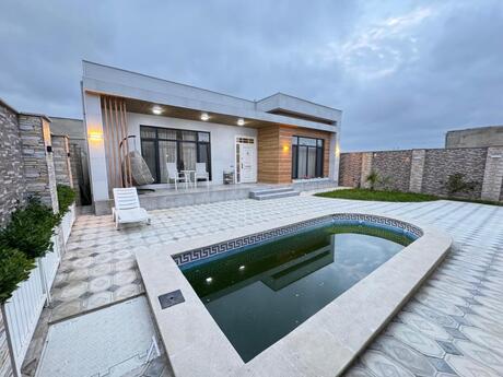 4 otaqlı həyət evi/bağ evi - Şüvəlan q. - 185 m²