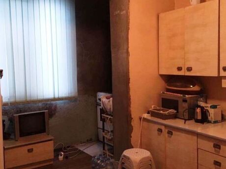 1 otaqlı köhnə tikili - Elmlər Akademiyası m. - 30 m²