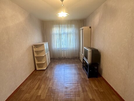 2 otaqlı köhnə tikili - Yeni Günəşli q. - 55 m²