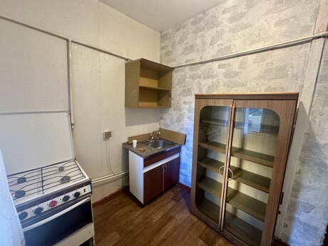 2 otaqlı köhnə tikili - Yeni Günəşli q. - 55 m²