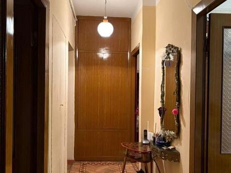 3 otaqlı köhnə tikili - Əhmədli m. - 85 m²
