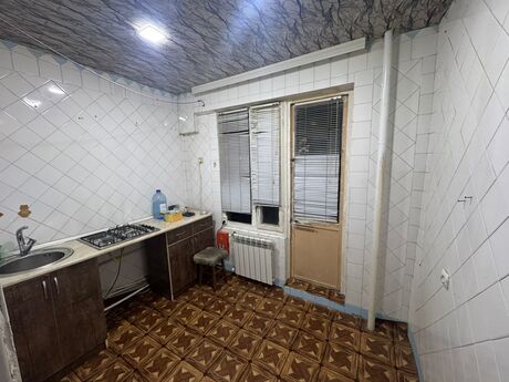 2 otaqlı köhnə tikili - Əhmədli m. - 70 m²