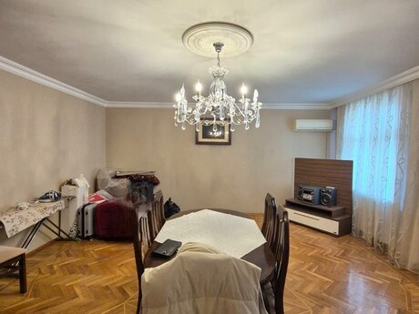 3 otaqlı köhnə tikili - İnşaatçılar m. - 85 m²