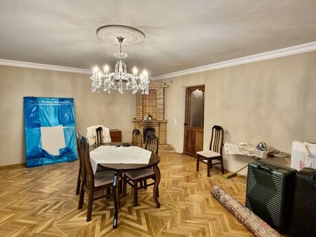 3 otaqlı köhnə tikili - İnşaatçılar m. - 85 m²