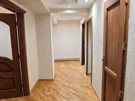 3 otaqlı köhnə tikili - Elmlər Akademiyası m. - 80 m²