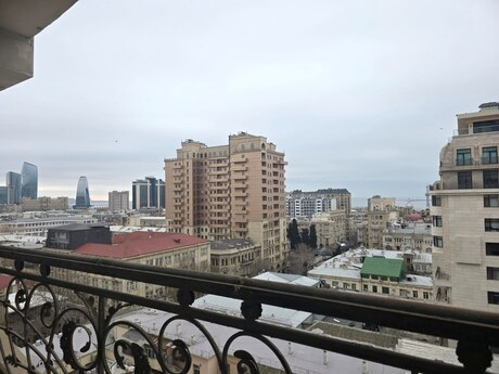 5 otaqlı yeni tikili - Sahil m. - 400 m²