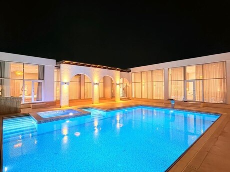 4 otaqlı həyət evi/bağ evi - Türkan q. - 260 m²