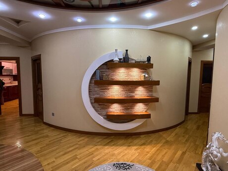 4 otaqlı yeni tikili - Qara Qarayev m. - 155 m²