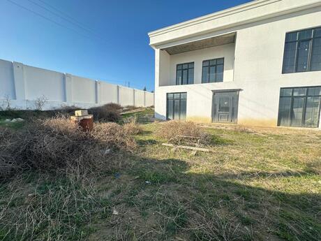 5 otaqlı həyət evi/bağ evi - Novxanı q. - 360 m²