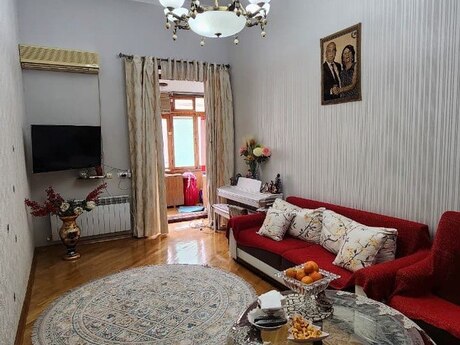 3 otaqlı köhnə tikili - Sahil m. - 110 m²