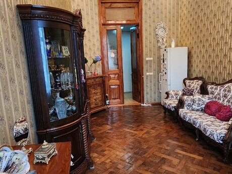 3 otaqlı köhnə tikili - Sahil m. - 110 m²