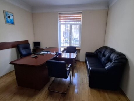 Elan №6119724 - Bakı, Şah İsmayıl Xətai m., 3 otaqlı, 80 m²
