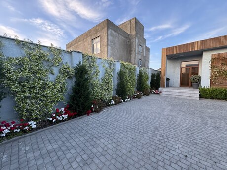 2 otaqlı həyət evi/bağ evi - Nardaran q. - 200 m²