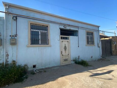 3 otaqlı həyət evi/bağ evi - Binəqədi q. - 70 m²