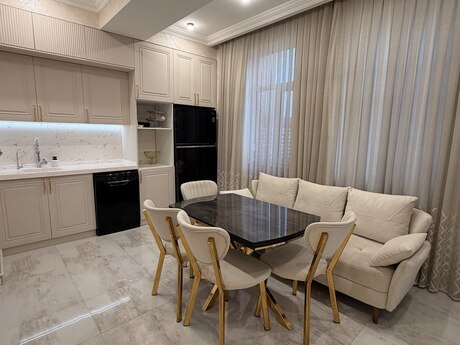 3 otaqlı yeni tikili - Həzi Aslanov m. - 138 m²
