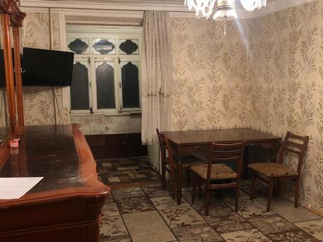 2 otaqlı köhnə tikili - Neftçilər m. - 40 m²