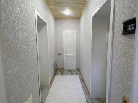6 otaqlı həyət evi/bağ evi - Binəqədi q. - 200 m²