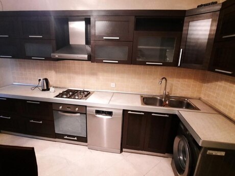 2 otaqlı yeni tikili - Nəriman Nərimanov m. - 90 m²