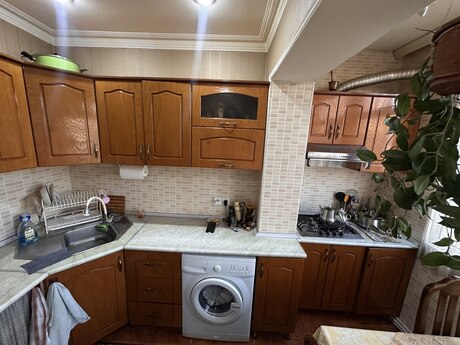 4 otaqlı köhnə tikili - Xırdalan - 100 m²