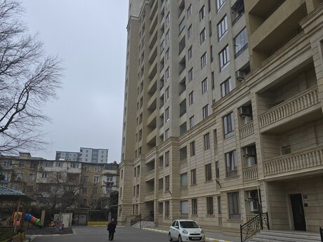 Elan №6119787 - Bakı, İnşaatçılar m., 2 otaqlı, 75 m², 5/17 mərtəbə
