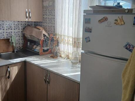 2 otaqlı köhnə tikili - Nəsimi m. - 42 m²