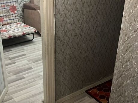 1 otaqlı köhnə tikili - Koroğlu m. - 40 m²