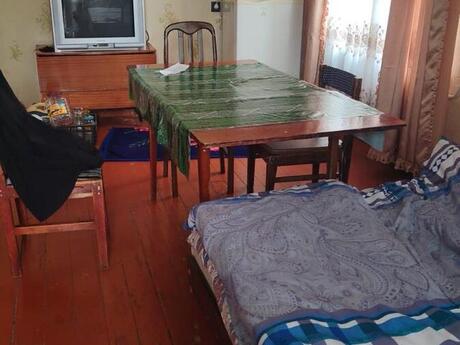 2 otaqlı köhnə tikili - 8-ci kilometr q. - 85 m²