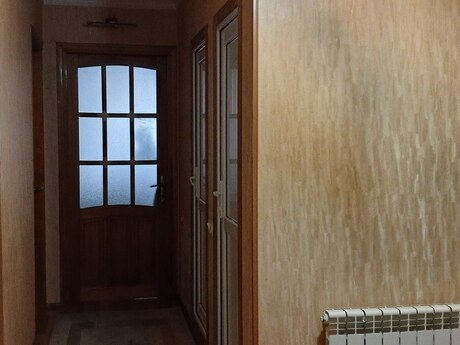 3 otaqlı köhnə tikili - 8-ci kilometr q. - 70 m²