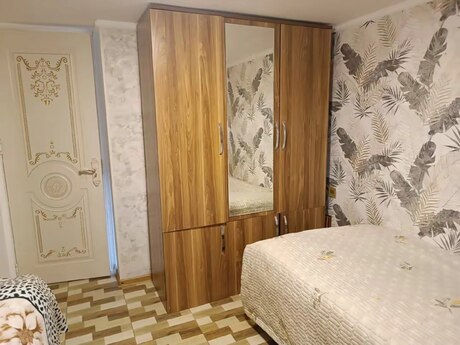 5 otaqlı həyət evi/bağ evi - Biləcəri q. - 100 m²