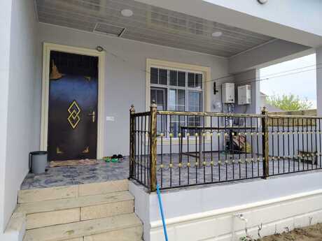 4 otaqlı həyət evi/bağ evi - Novxanı q. - 130 m²