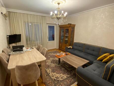 3 otaqlı köhnə tikili - Şah İsmayıl Xətai m. - 75 m²